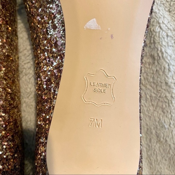 Talbots Gold Pointy Toe, Sparkly Heels, Size 7 - Picture 5 of 5